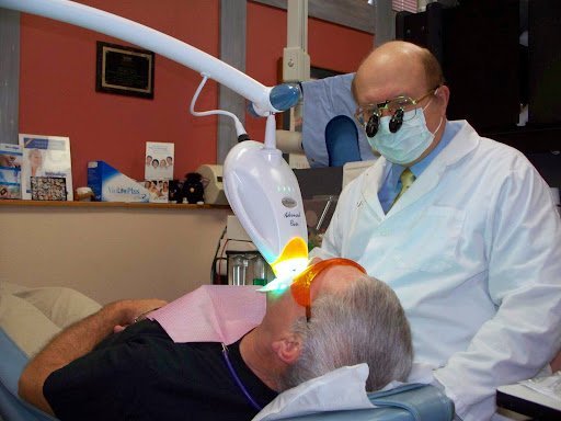 Dentist Bremerton - John J. Bial D.D.S. P.S. 6 Featured image