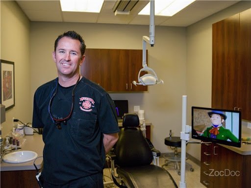 Cosmetic dentist Glendale - Family Dental Station - Glendale 5 Featured image