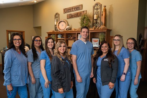 Dentist Atoka - Custom Dental of Atoka - Dr. Matt Hookom 1 Featured image