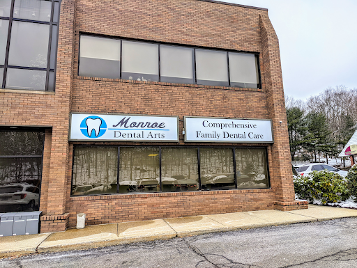 Cosmetic dentist Monroe - Monroe Dental Arts 3 Featured image