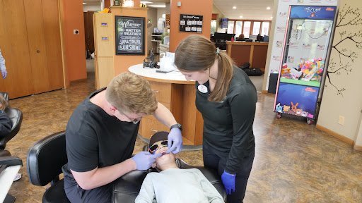 Orthodontist Manitowoc - Just Orthodontics | Your Manitowoc Orthodontist 4 Featured image