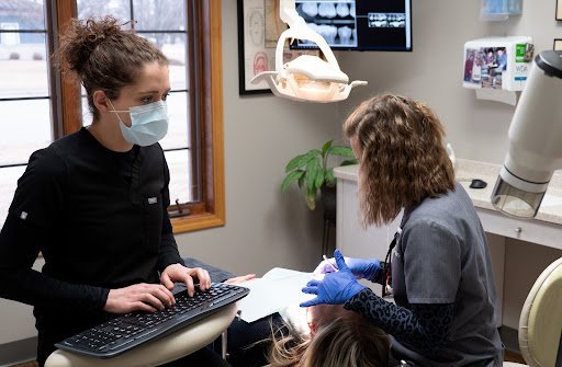 Dentist Manitowoc - Dental Park SC 3 Featured image