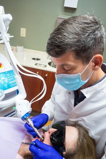 Cosmetic dentist Boulder - Weissman Family Dental 4 Featured image