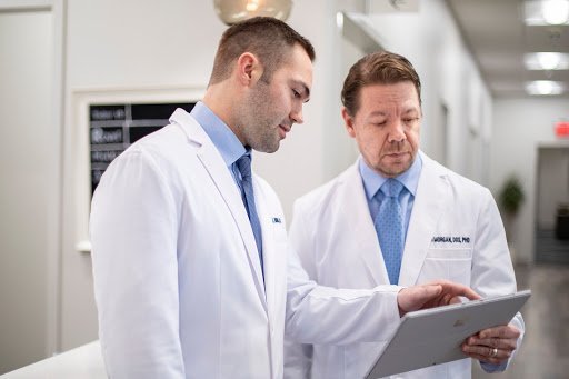 Dentist Hiawatha - Dental Implant & Oral Surgery Specialists of Iowa 1 Featured image